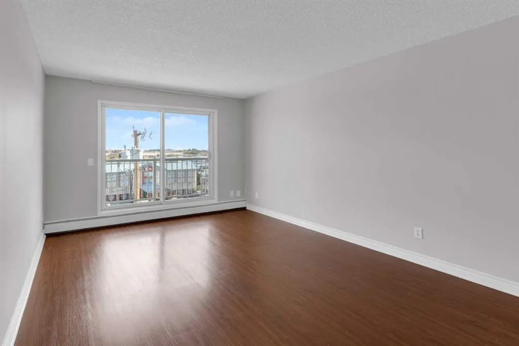 3606 Erlton Court SW, #204