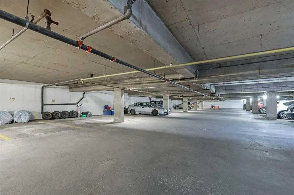 3606 Erlton Court SW, #204