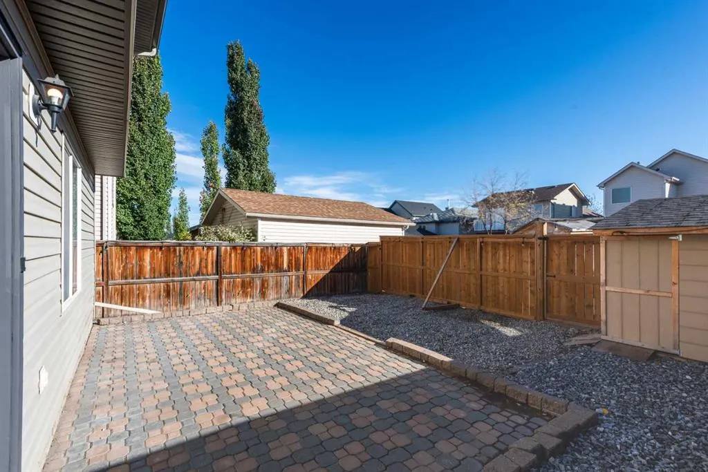 64 cimarron grove Close
