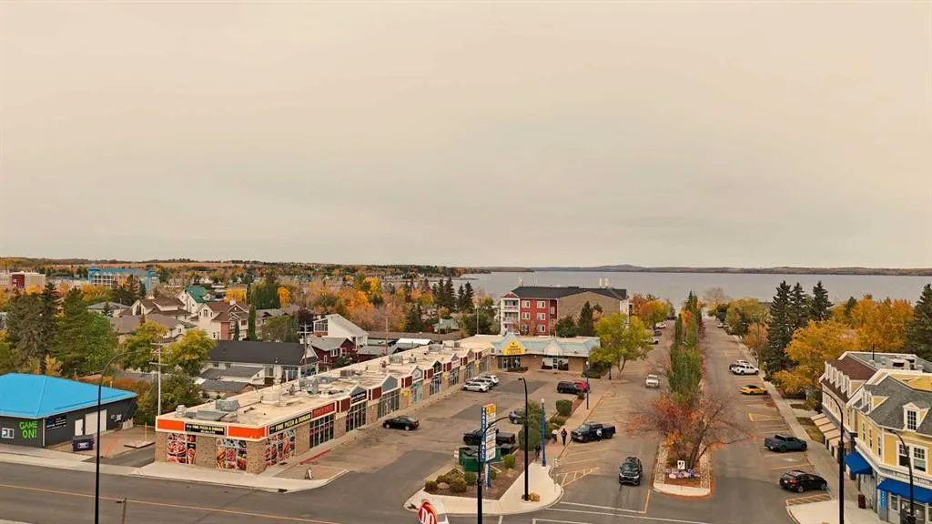 5004 46 Street, #1