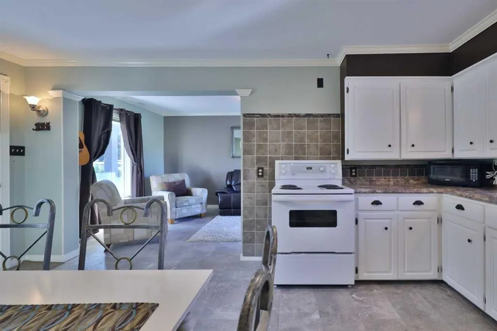 14 Sunnyside Drive