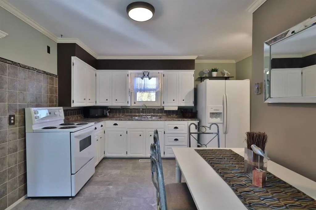 14 Sunnyside Drive