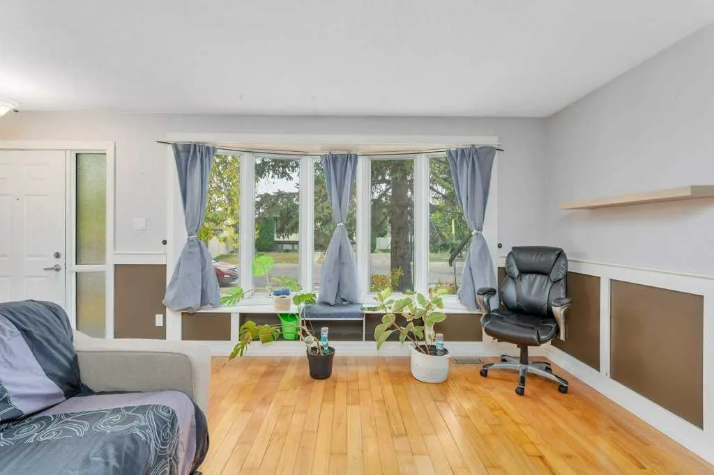 7 Nellis Avenue