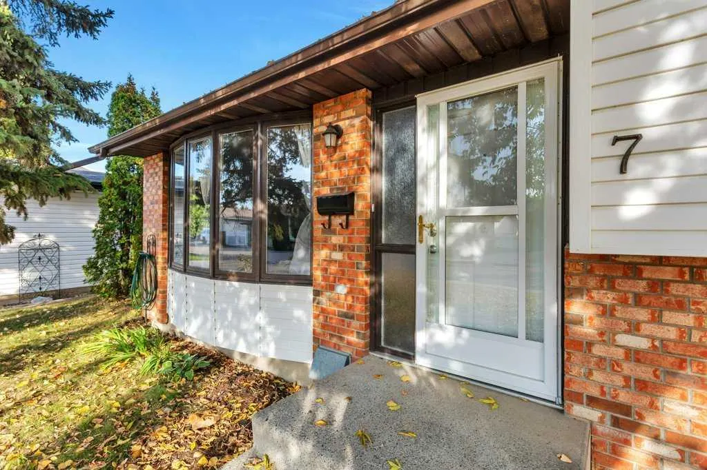 7 Nellis Avenue