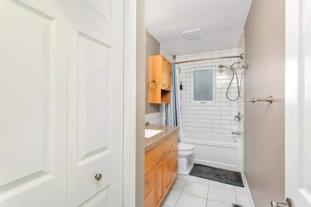 7 Nellis Avenue