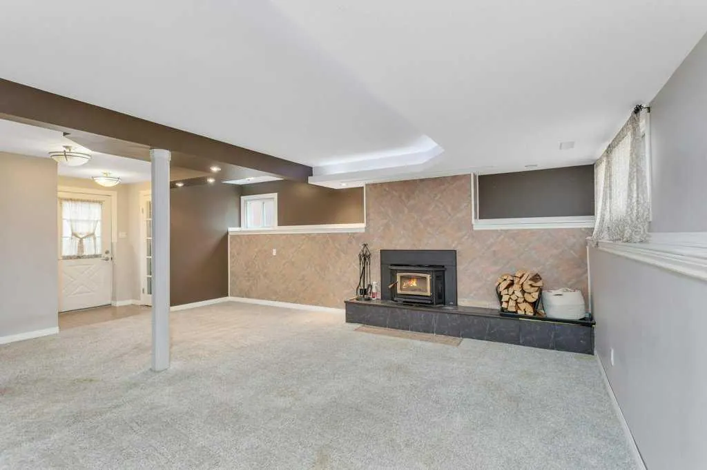 7 Nellis Avenue