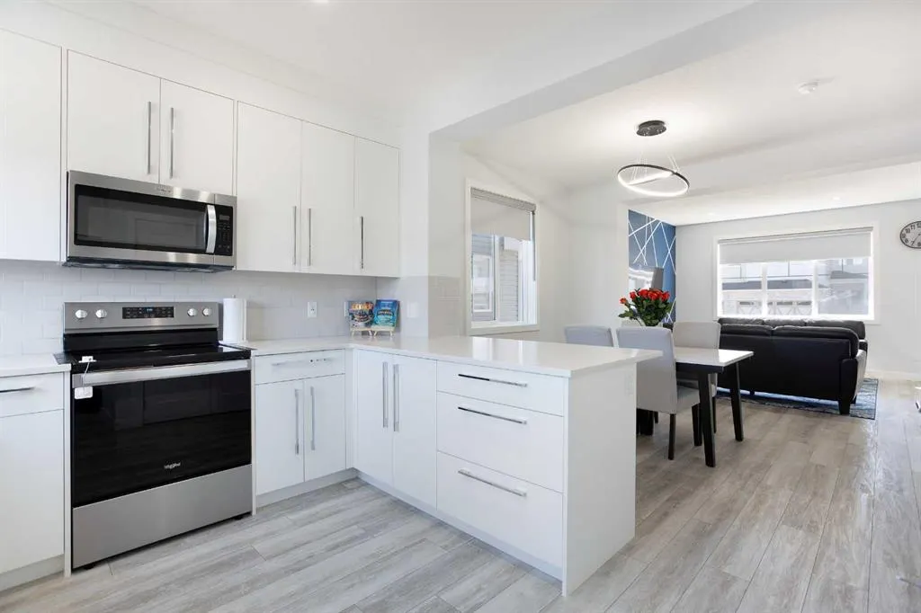 340 Chelsea Passage