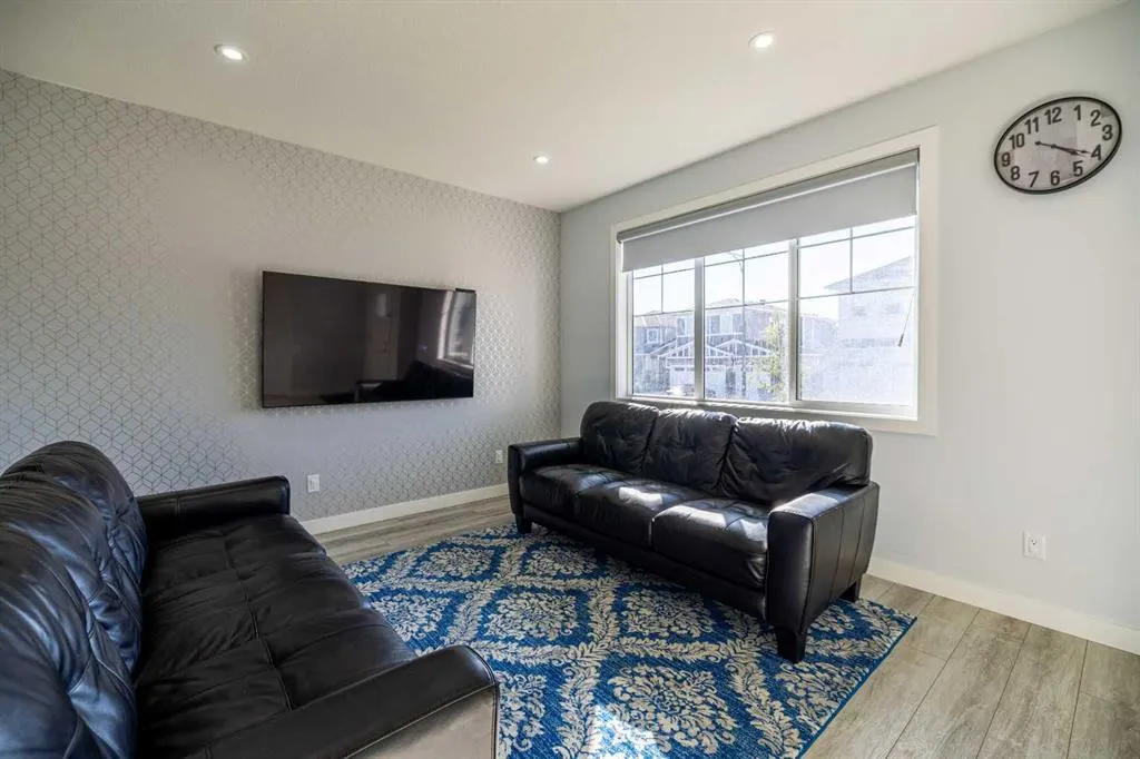 340 Chelsea Passage