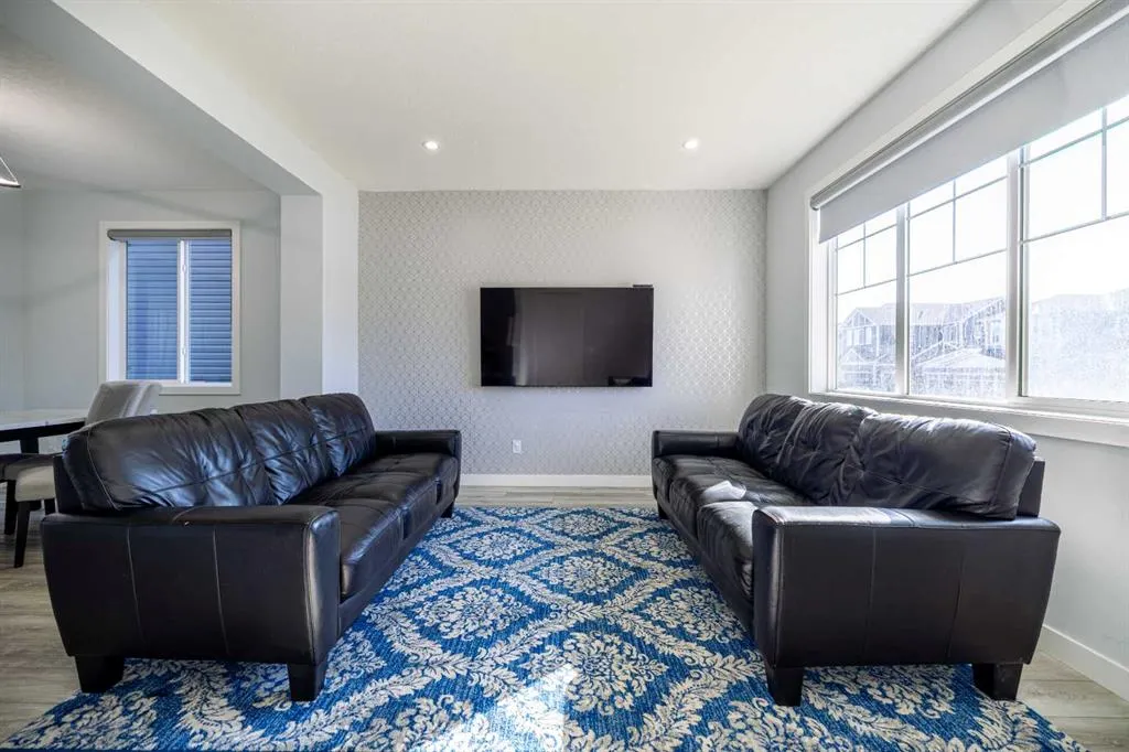 340 Chelsea Passage