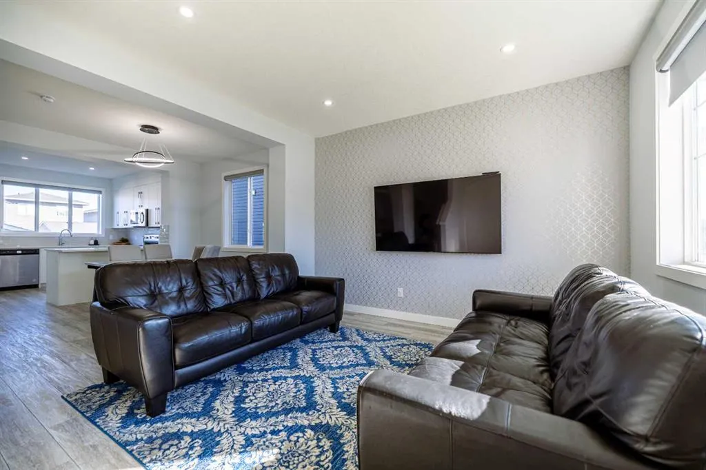 340 Chelsea Passage