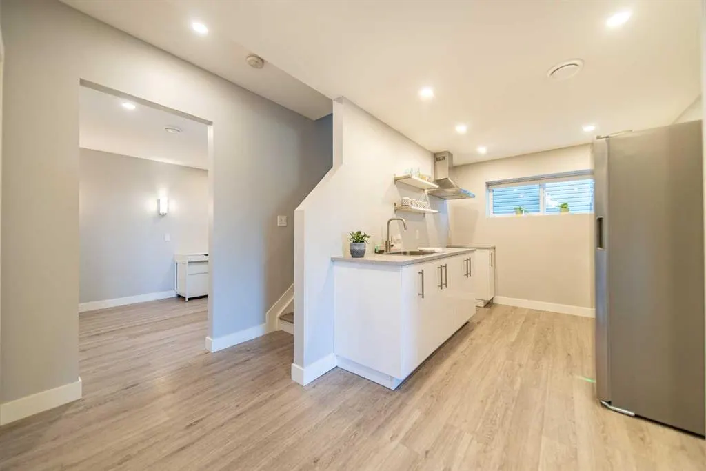 27 Sunset Park