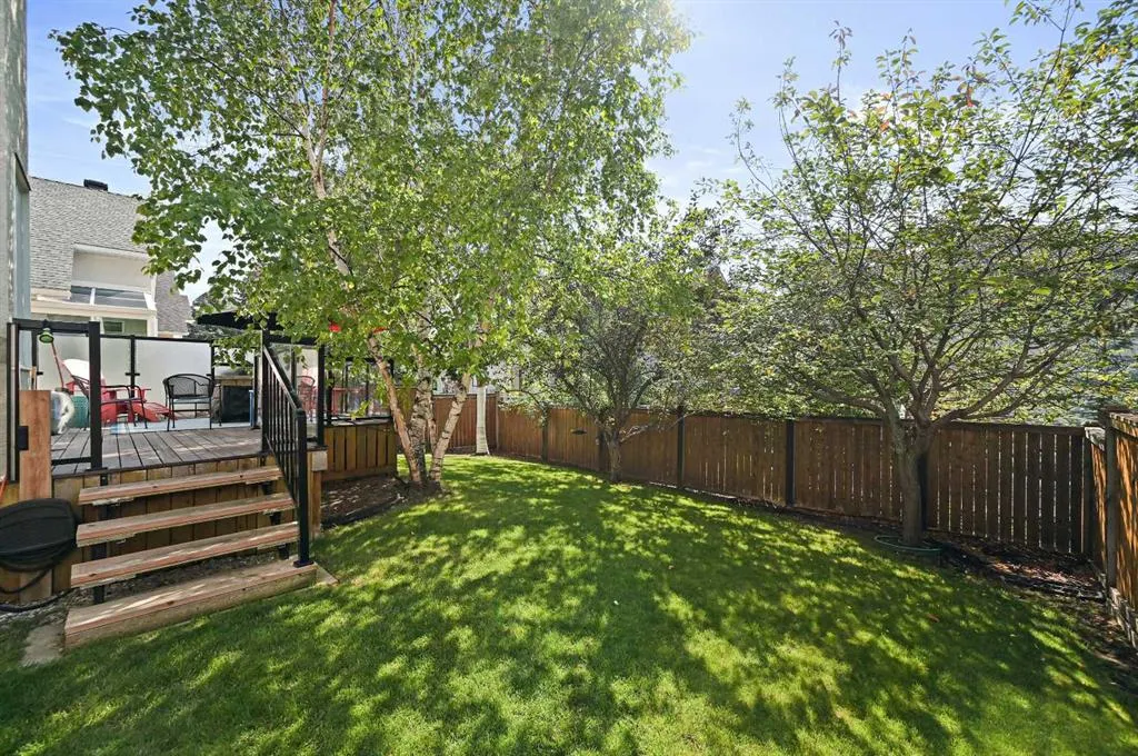 41 Strathridge Crescent SW