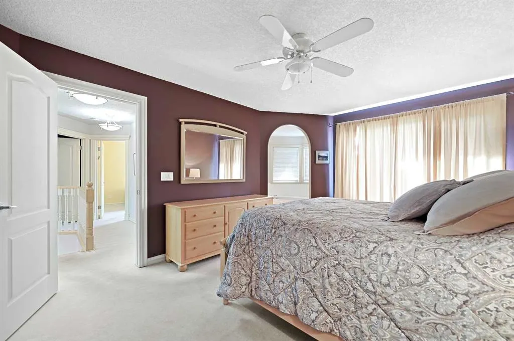 41 Strathridge Crescent SW