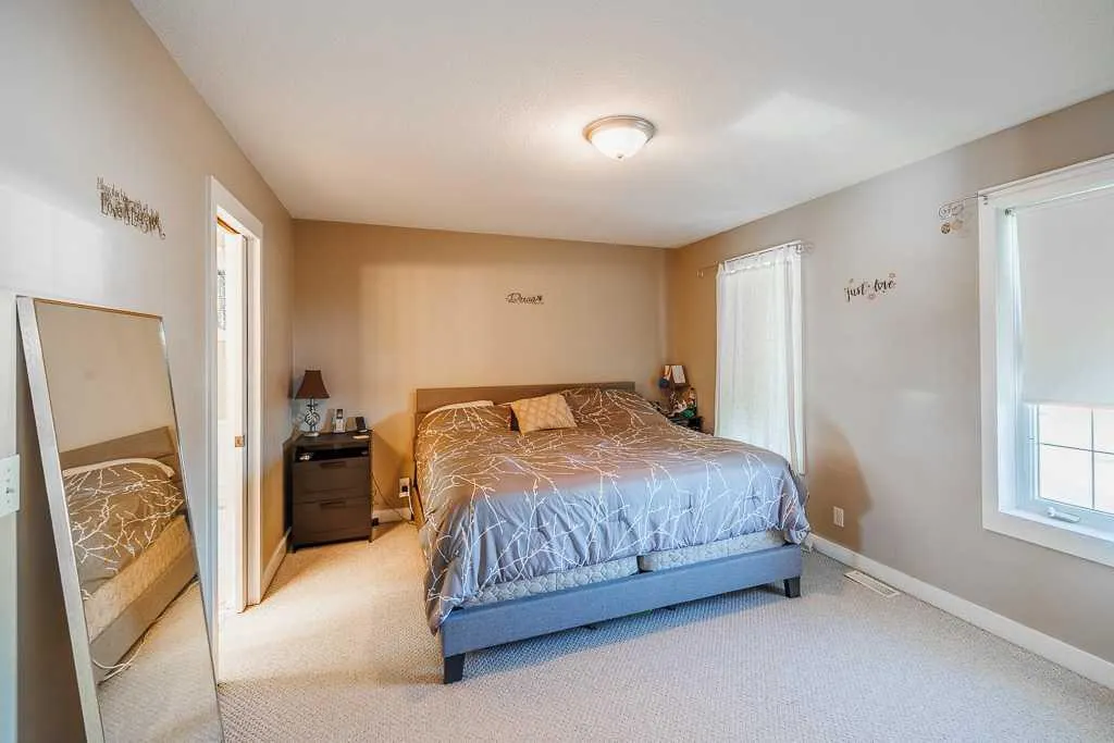 65 Fern Glade Crescent