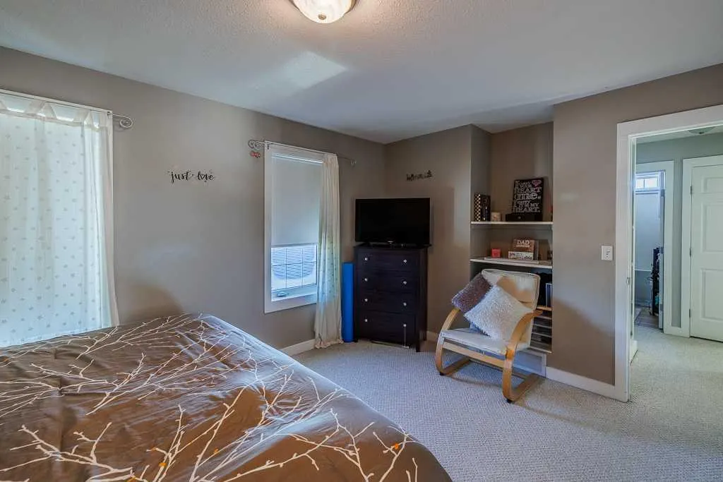 65 Fern Glade Crescent