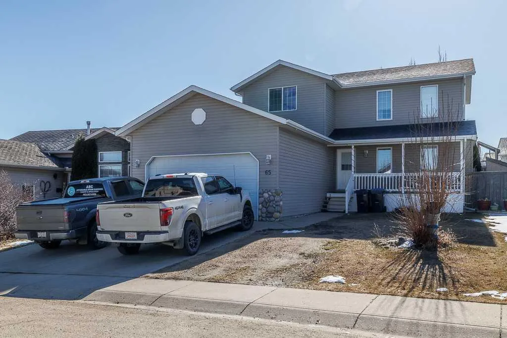 65 Fern Glade Crescent