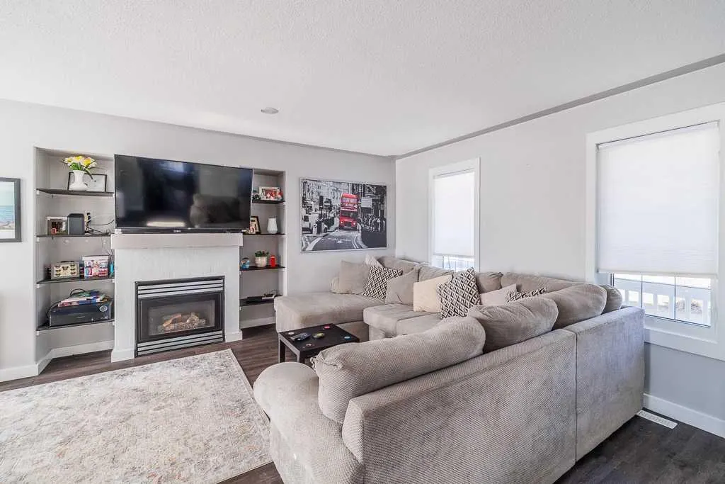 65 Fern Glade Crescent