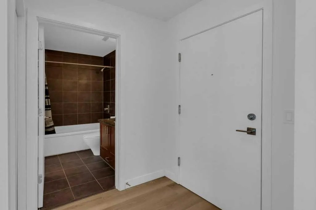 4303 1 Street NE, #425