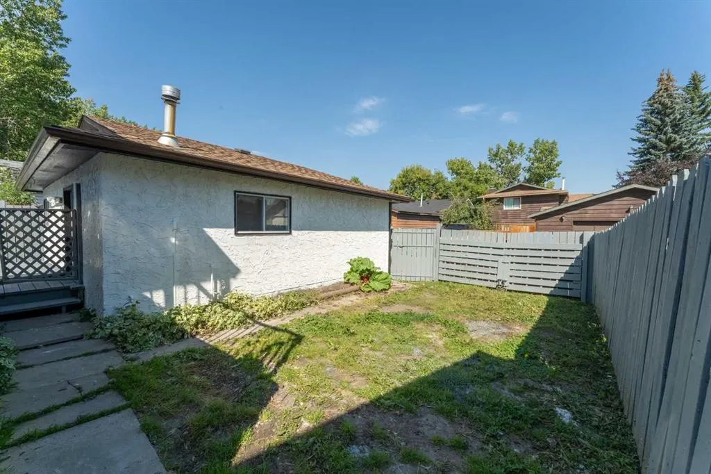 344 Templeview Drive NE
