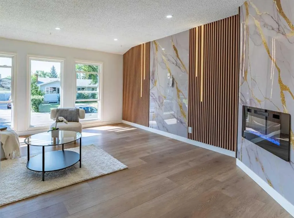 344 Templeview Drive NE