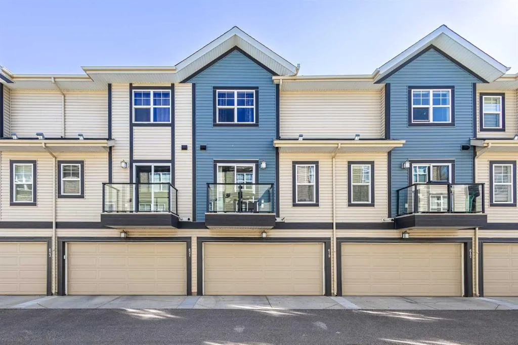 619 Mckenzie Towne Square SE