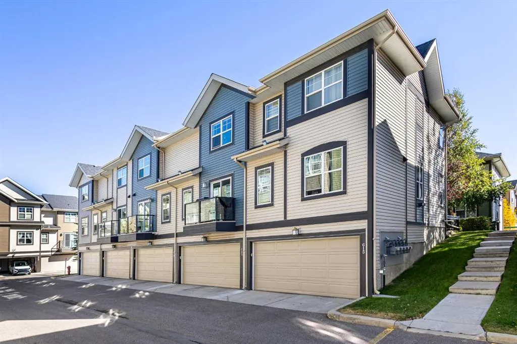 619 Mckenzie Towne Square SE
