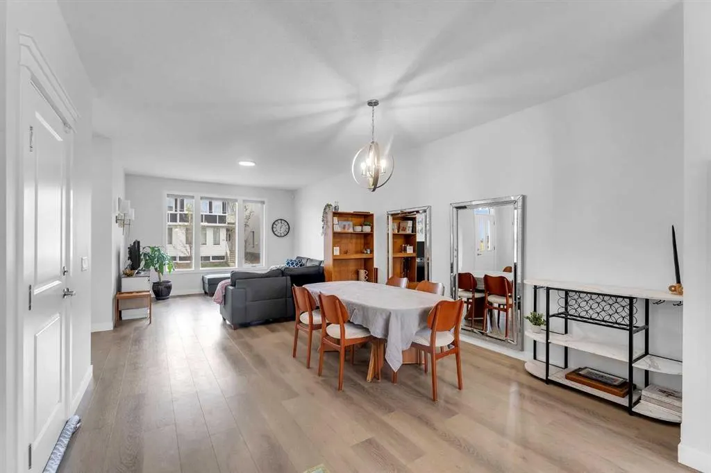 17 Veranda Boulevard SW