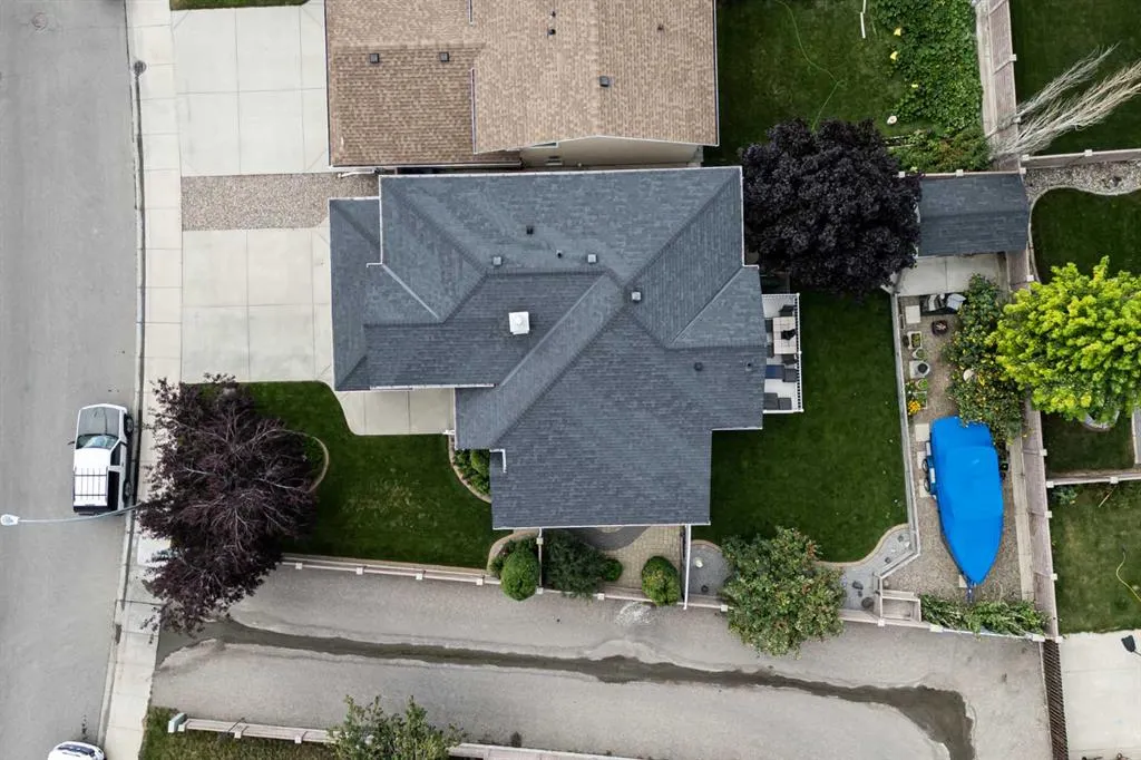 136 Cougar Road N