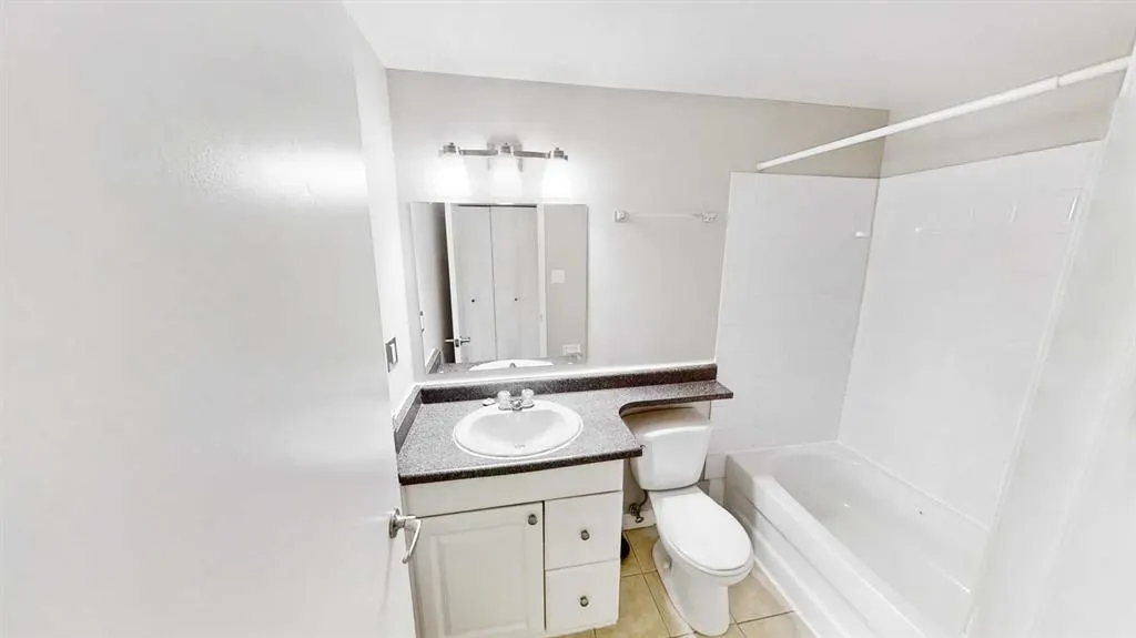 10105 107 Avenue, #103