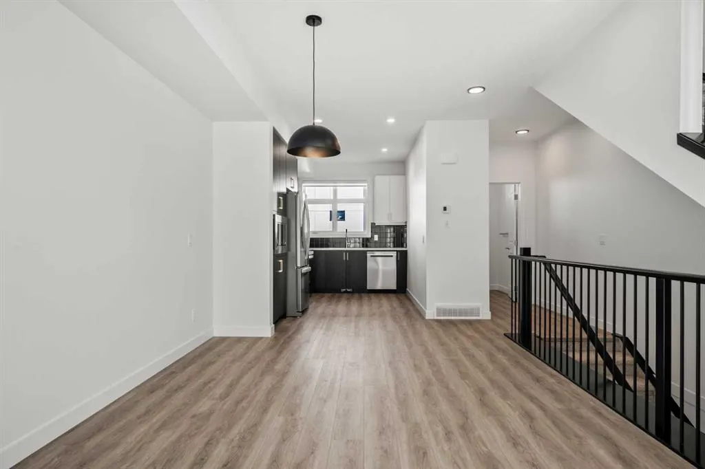 8235 8 Avenue SW, #116