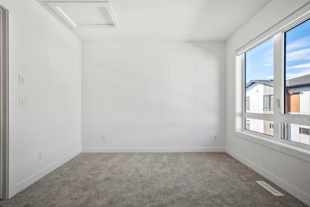 8235 8 Avenue SW, #116