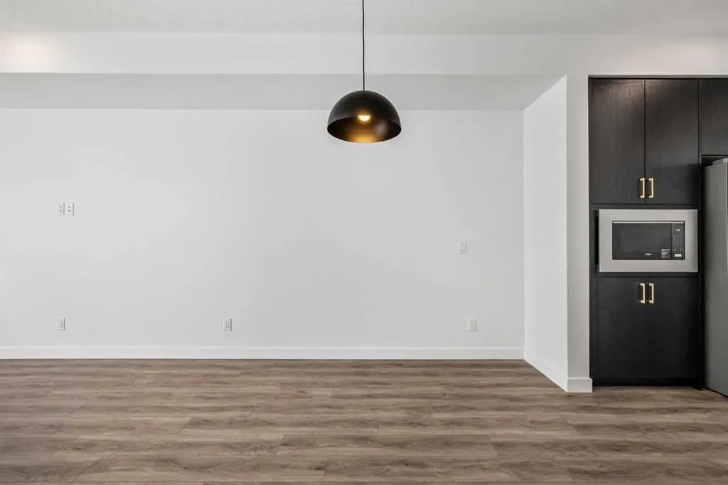 8235 8 Avenue SW, #116