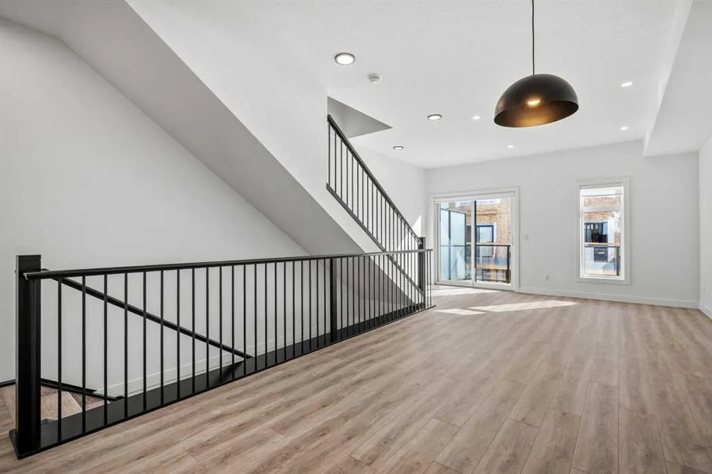8235 8 Avenue SW, #116