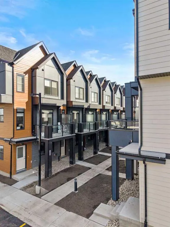 550 Seton Circle SE, #302
