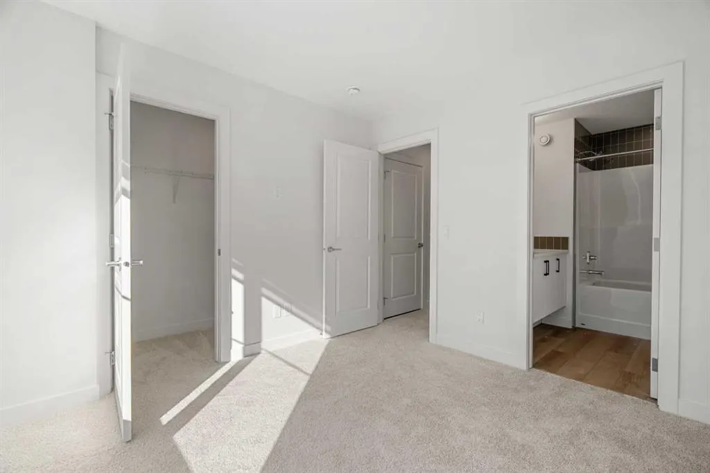 550 Seton Circle SE, #302