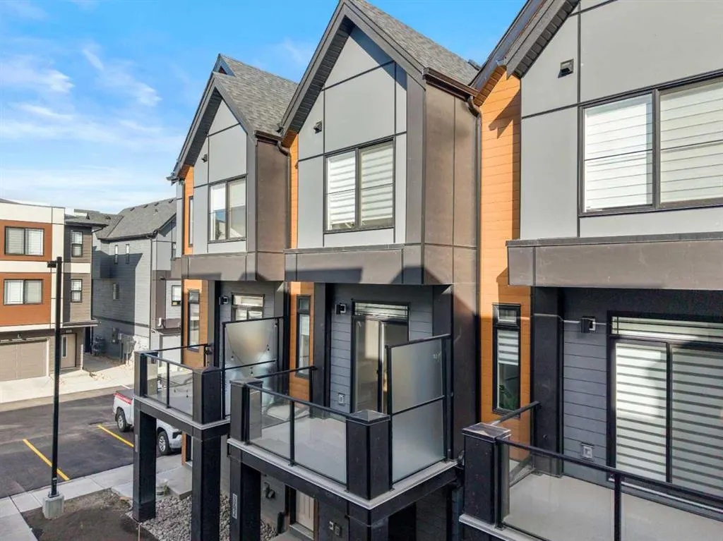 550 Seton Circle SE, #302