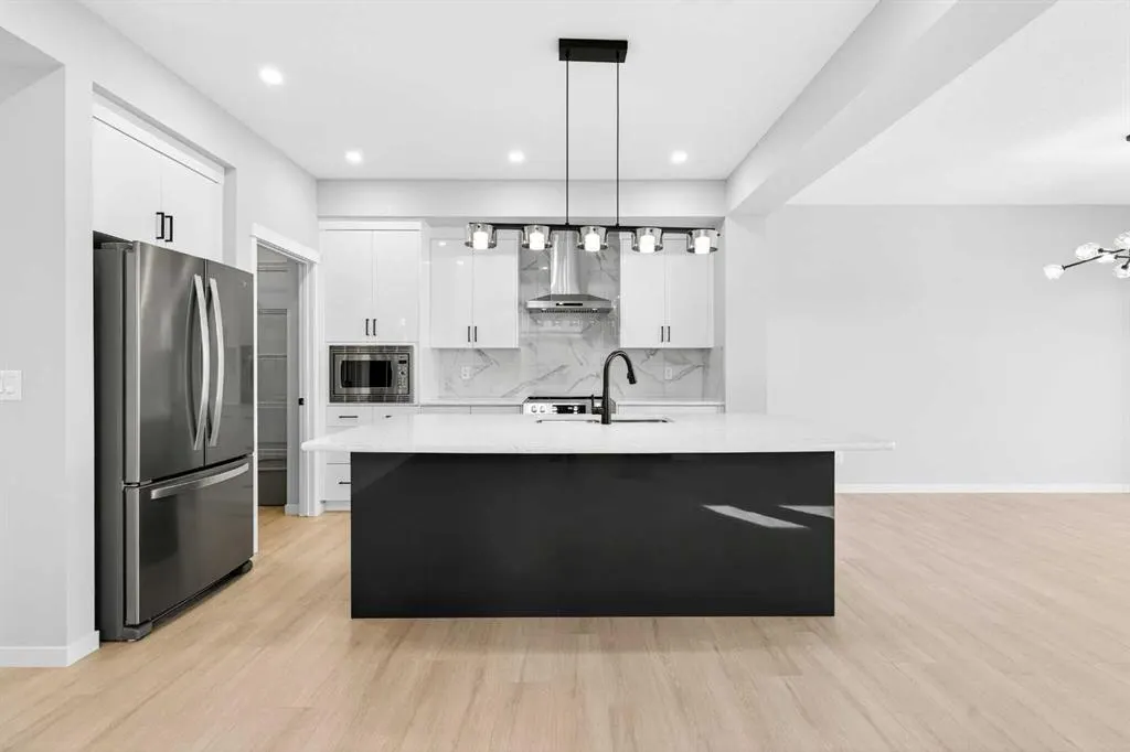 227 Lucas Gardens NW
