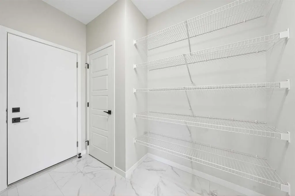 227 Lucas Gardens NW