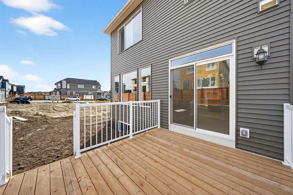 227 Lucas Gardens NW