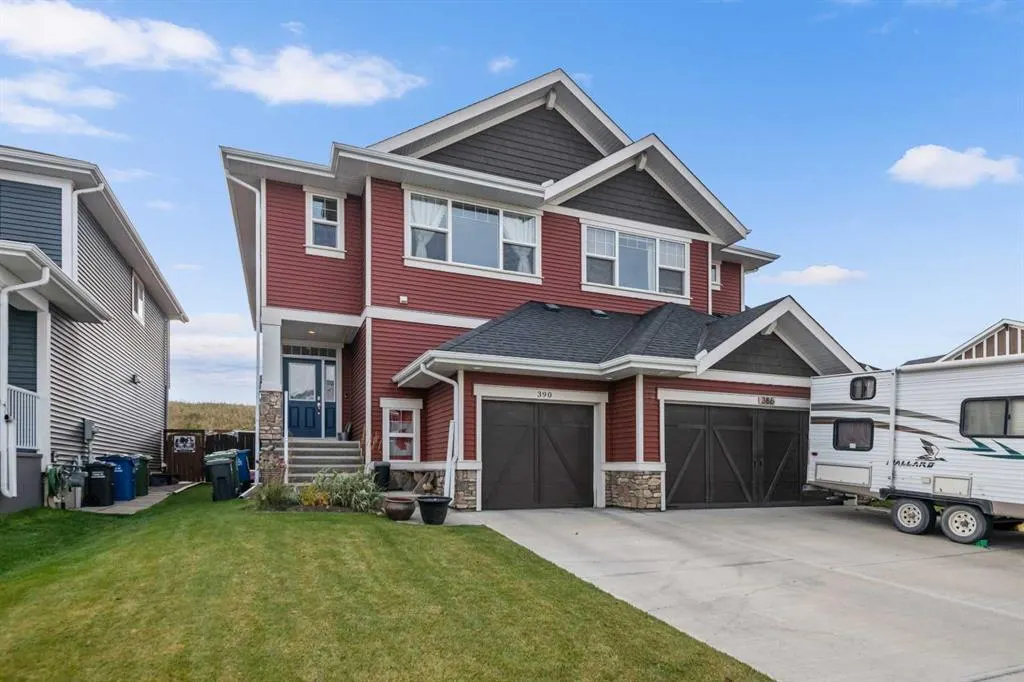 390 River Heights Crescent