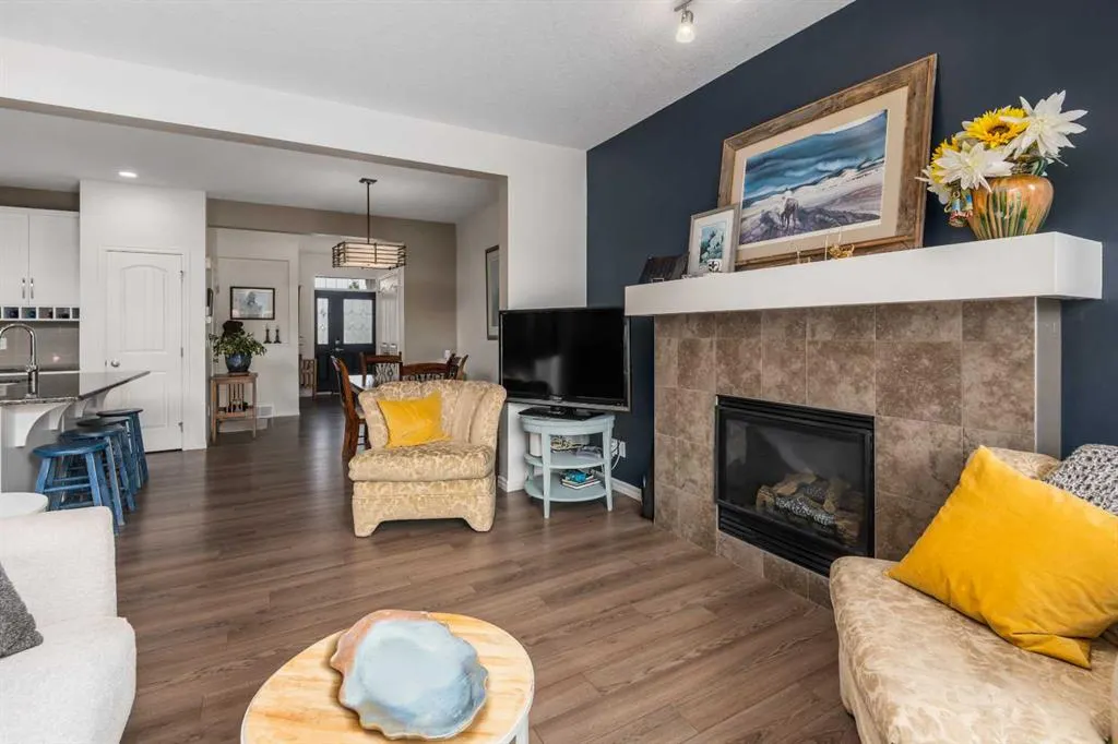 390 River Heights Crescent