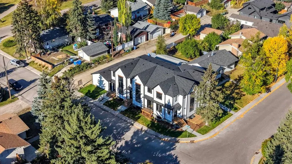102 West Glen Crescent SW