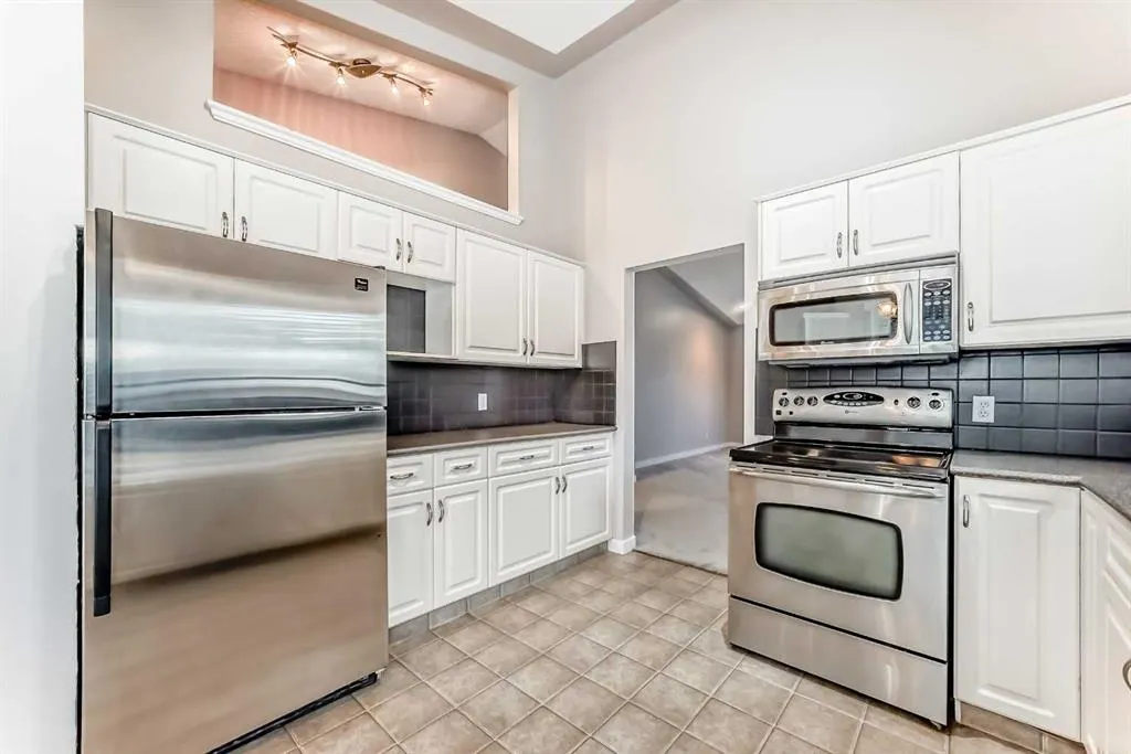 82 Sierra Morena Green SW