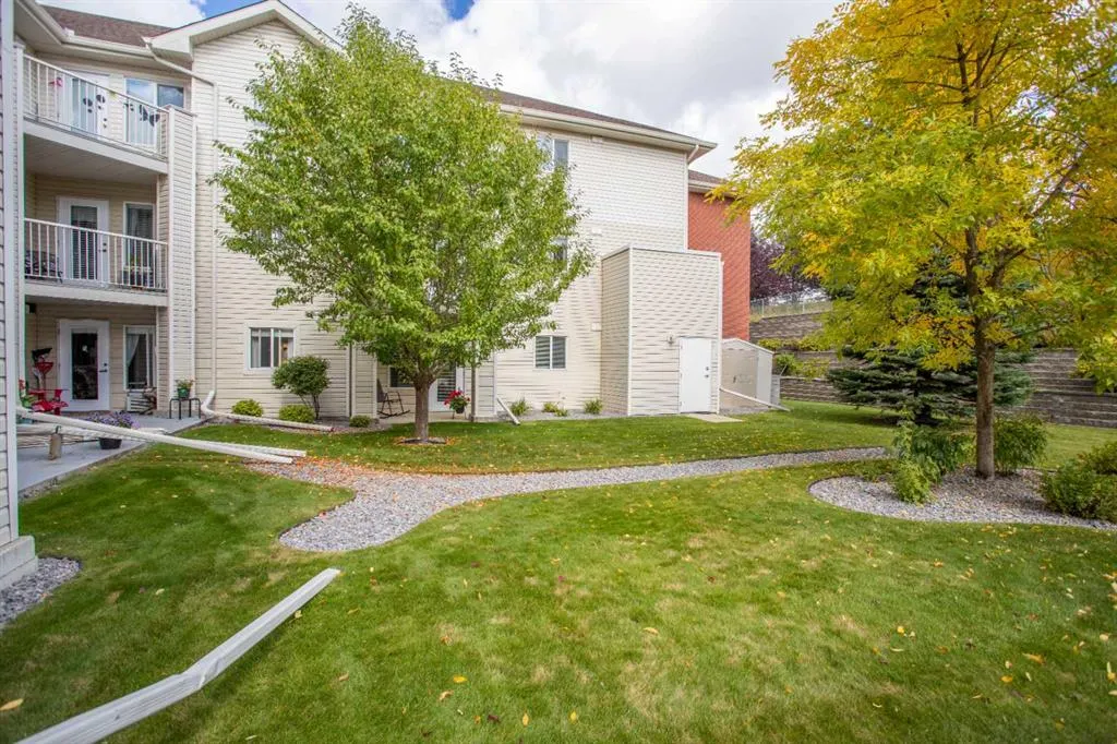 56 Carroll Crescent, #322