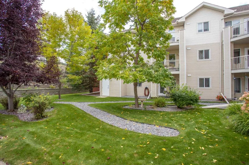56 Carroll Crescent, #322