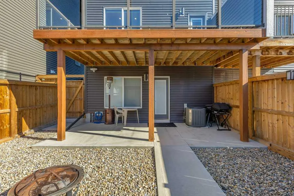286 Carringvue Way NW