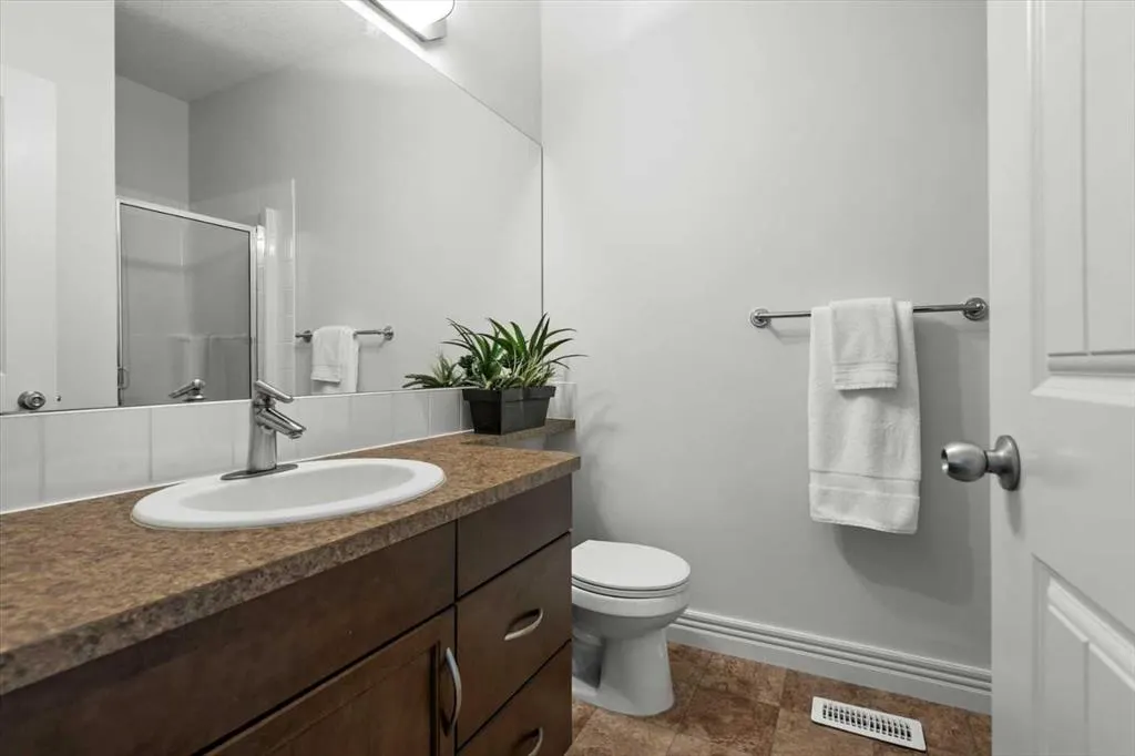 164 Rockyledge View NW, #1