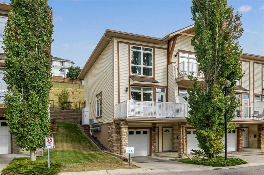 164 Rockyledge View NW, #1