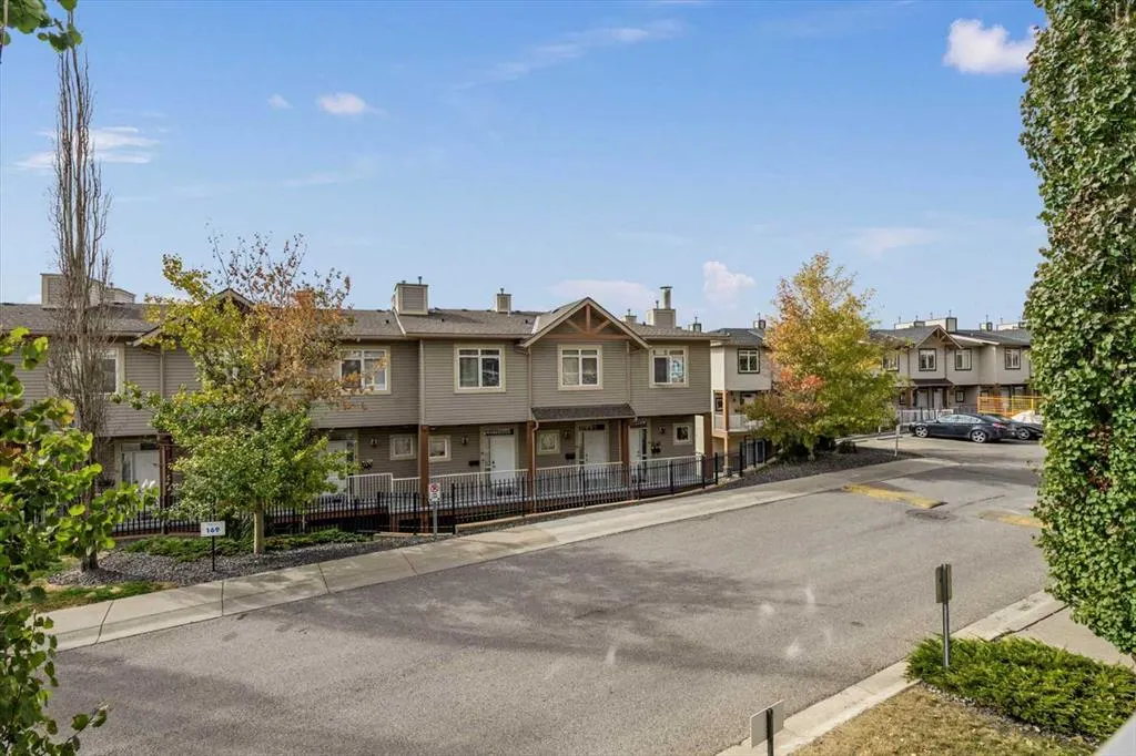 164 Rockyledge View NW, #1