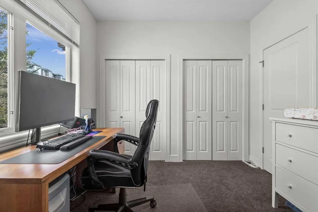 164 Rockyledge View NW, #1